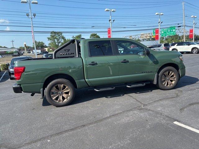 2024 Nissan Titan Vehicle Photo in Harrisburg, PA 17111-1033