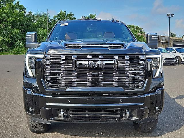 2025 GMC Sierra 2500 HD Vehicle Photo in TREVOSE, PA 19053-4984
