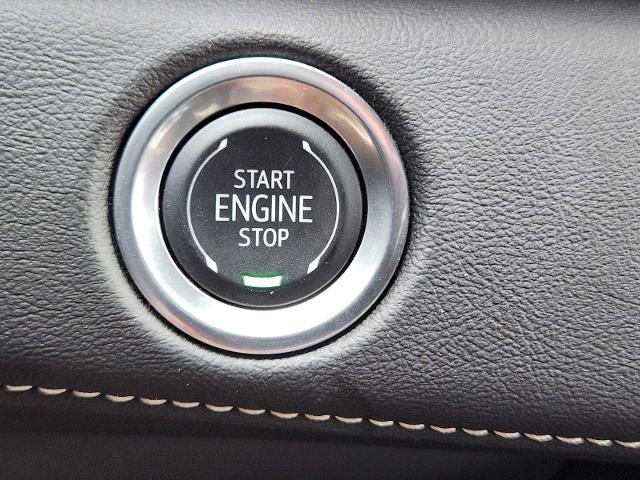 2024 Cadillac Escalade Vehicle Photo in DENTON, TX 76210-9321