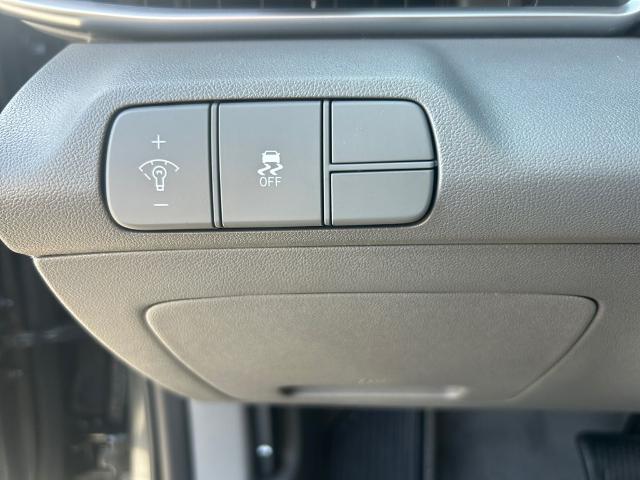 2024 Hyundai ELANTRA Vehicle Photo in Brunswick, GA 31525
