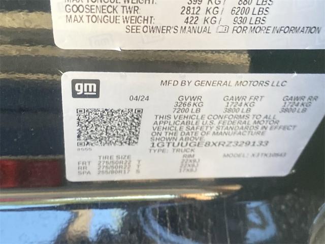 2024 GMC Sierra 1500 Vehicle Photo in GOODYEAR, AZ 85338-1310