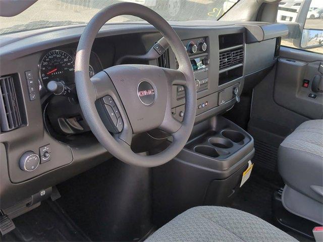 2024 GMC Savana Cutaway 4500 Vehicle Photo in PASADENA, CA 91107-3803
