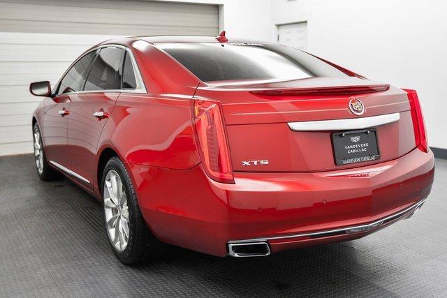 2014 Cadillac XTS Vehicle Photo in Akron, OH 44320