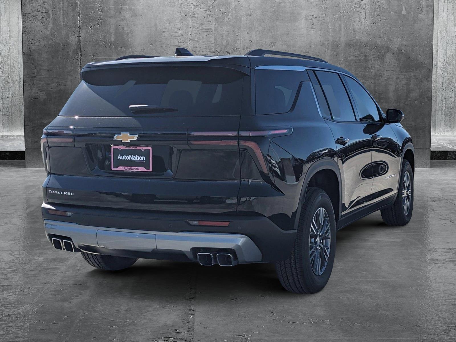 2025 Chevrolet Traverse Vehicle Photo in MIAMI, FL 33172-3015