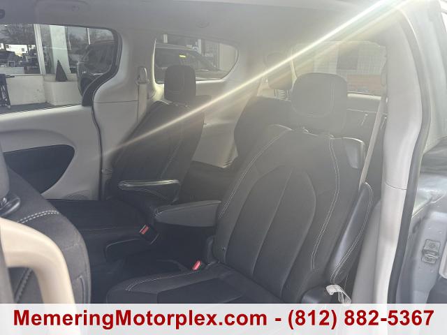 2022 Chrysler Voyager Vehicle Photo in VINCENNES, IN 47591-5519