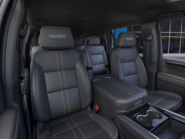 2025 Chevrolet Suburban Vehicle Photo in MIAMI, FL 33172-3015