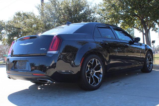 2015 Chrysler 300 Vehicle Photo in HOUSTON, TX 77090