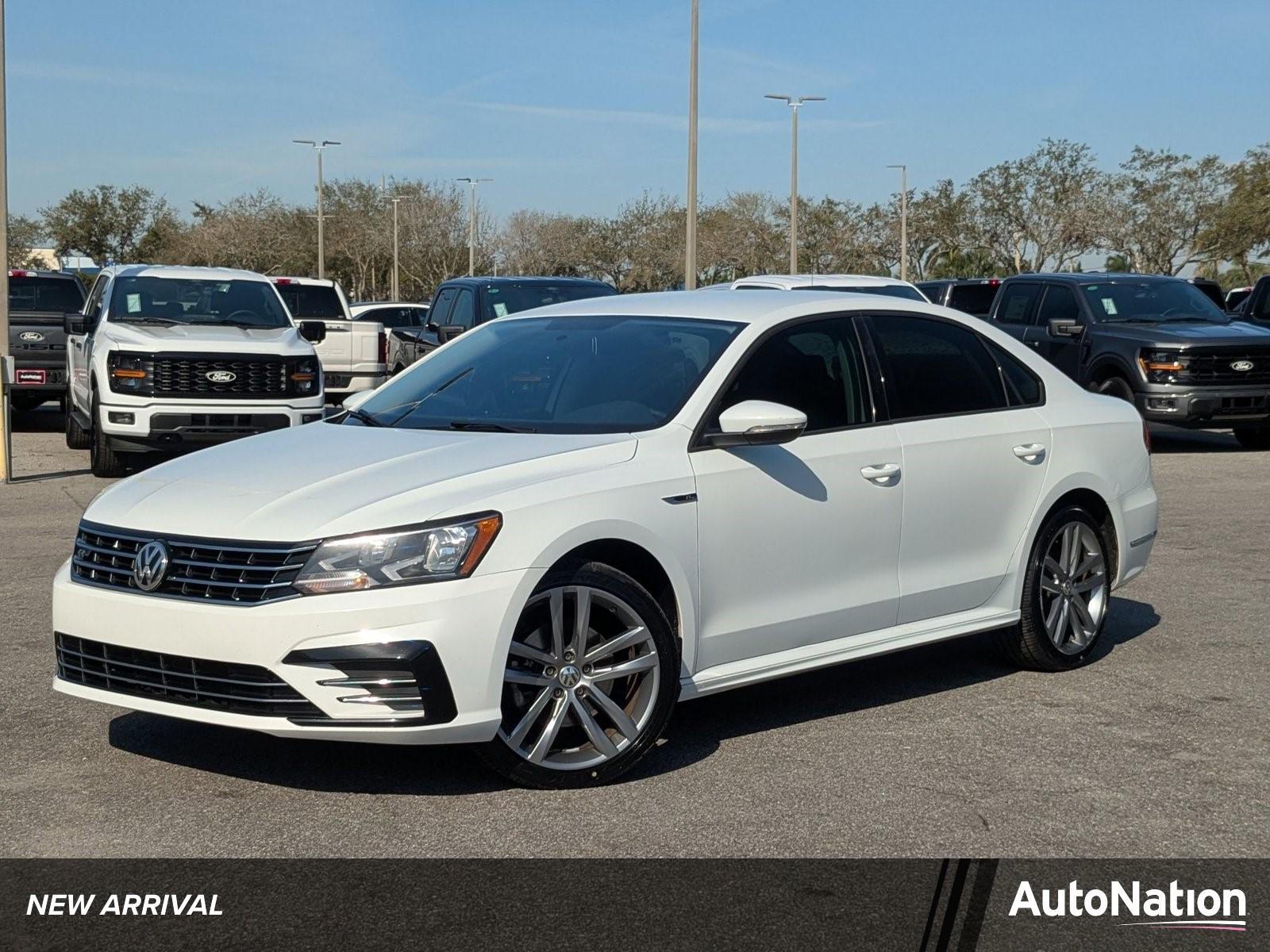 2018 Volkswagen Passat Vehicle Photo in St. Petersburg, FL 33713