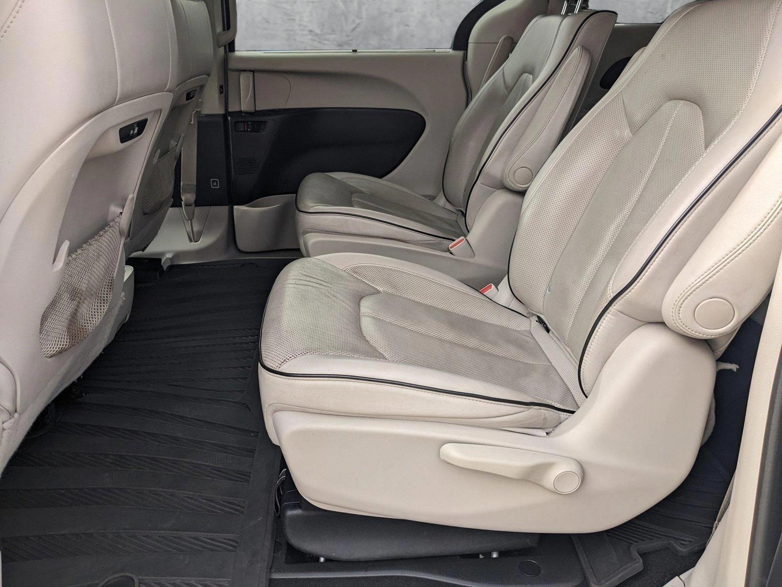 2021 Chrysler Pacifica Vehicle Photo in MIAMI, FL 33172-3015