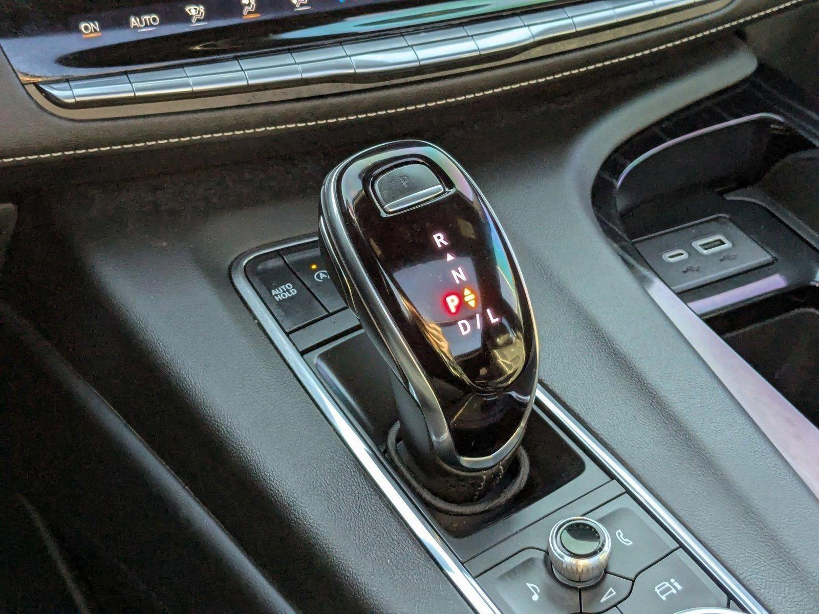 2024 Cadillac Escalade Vehicle Photo in LONE TREE, CO 80124-2750