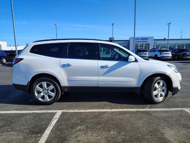 2017 Chevrolet Traverse Vehicle Photo in GREEN BAY, WI 54304-5303