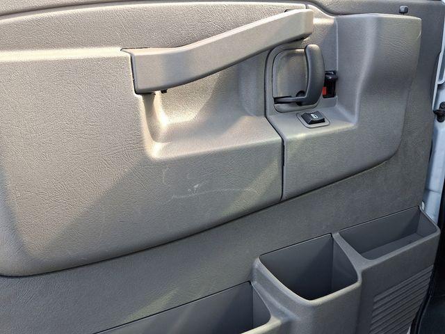 2022 Chevrolet Express Cargo 2500 Vehicle Photo in DANBURY, CT 06810-5034