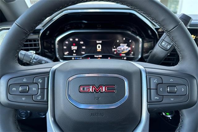 2025 GMC Sierra 2500 HD Vehicle Photo in ELK GROVE, CA 95757-8703