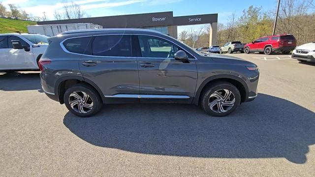 2022 Hyundai SANTA FE Vehicle Photo in Pleasant Hills, PA 15236