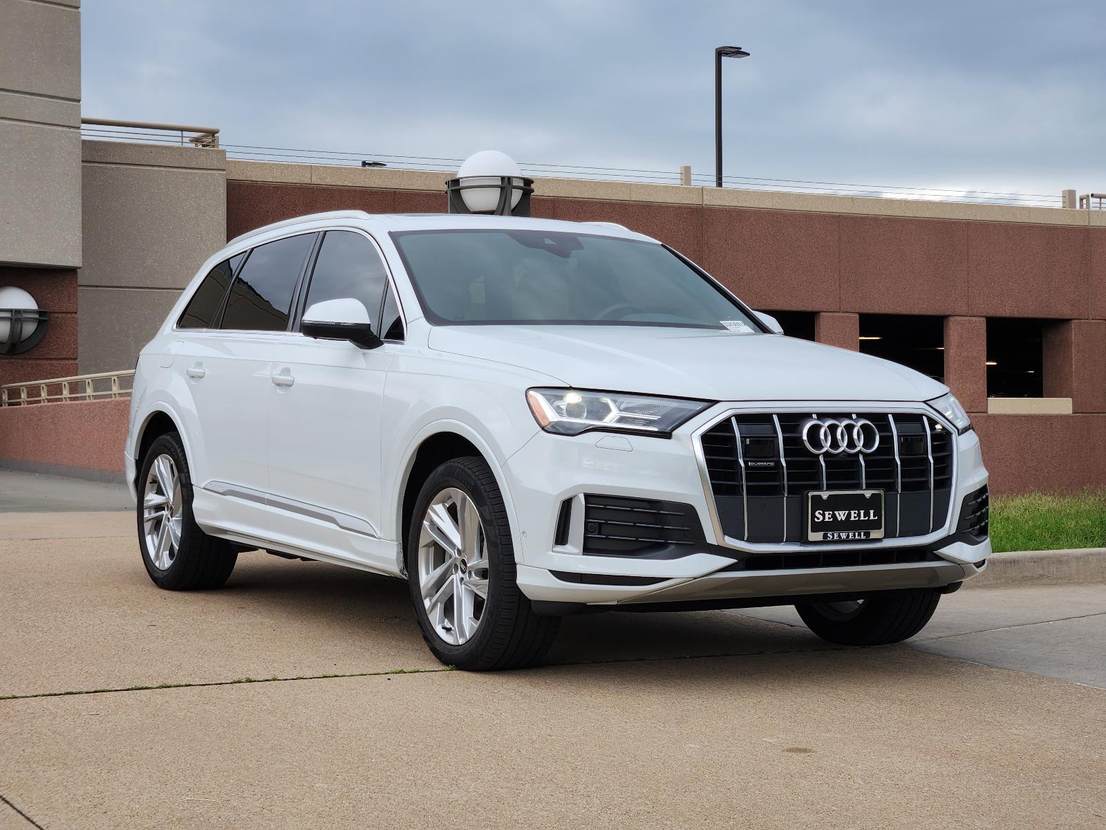 2022 Audi Q7 Vehicle Photo in PLANO, TX 75024
