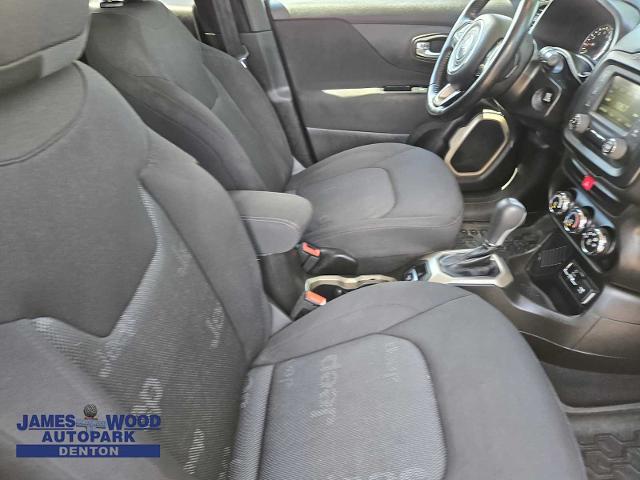 2017 Jeep Renegade Vehicle Photo in DENTON, TX 76210-9321