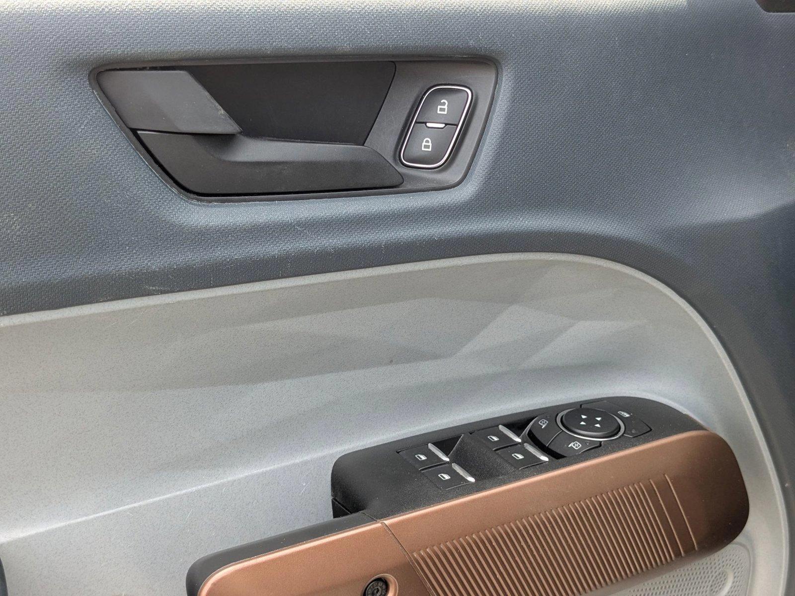 2022 Ford Maverick Vehicle Photo in St. Petersburg, FL 33713