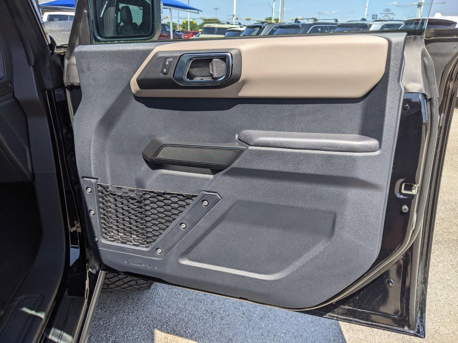 2024 Ford Bronco Vehicle Photo in Seguin, TX 78155