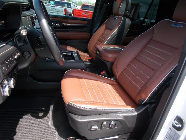 2023 GMC Yukon Vehicle Photo in LOWELL, MA 01852-4336