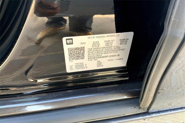 2023 Buick Enclave Vehicle Photo in TOPEKA, KS 66609-0000