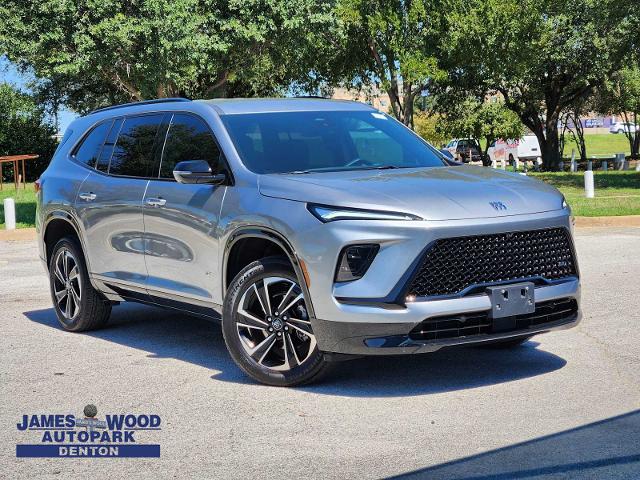 2025 Buick Enclave Vehicle Photo in DENTON, TX 76210-9321