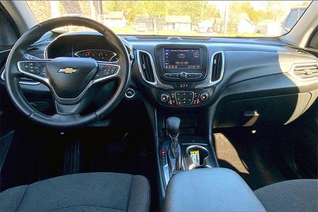 2022 Chevrolet Equinox Vehicle Photo in TOPEKA, KS 66609-0000