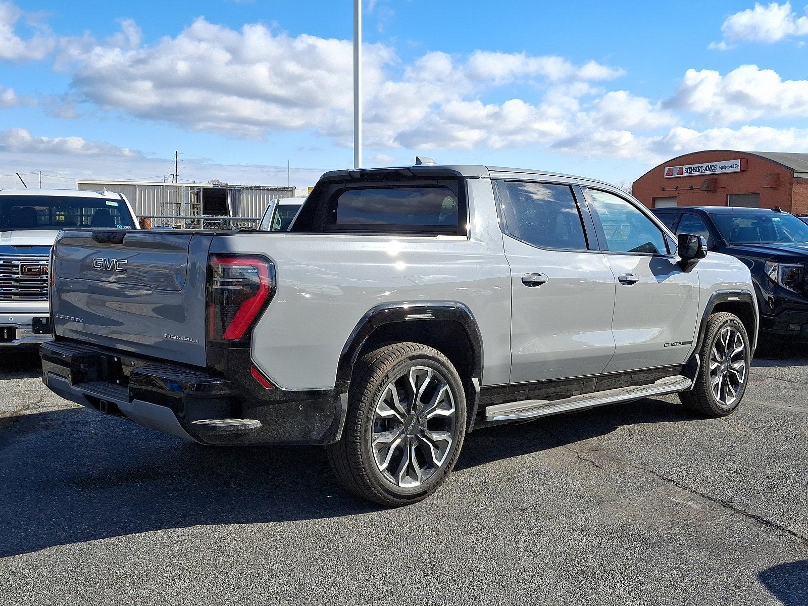 2025 GMC Sierra EV Vehicle Photo in HARRISBURG, PA 17111-1033