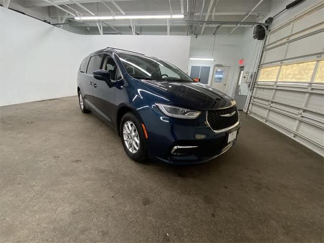 2022 Chrysler Pacifica Vehicle Photo in PORTLAND, OR 97225-3518