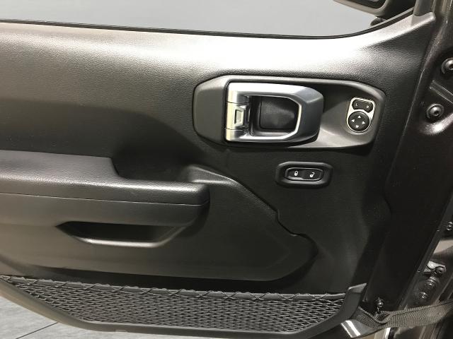 2023 Jeep Wrangler Vehicle Photo in GREEN BAY, WI 54303-3330