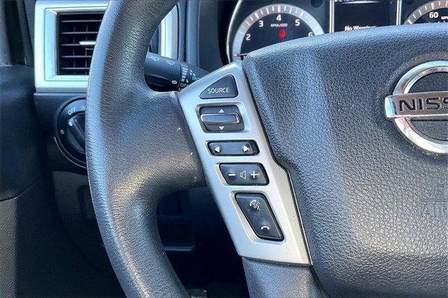 2017 Nissan Titan Vehicle Photo in INDEPENDENCE, MO 64055-1314