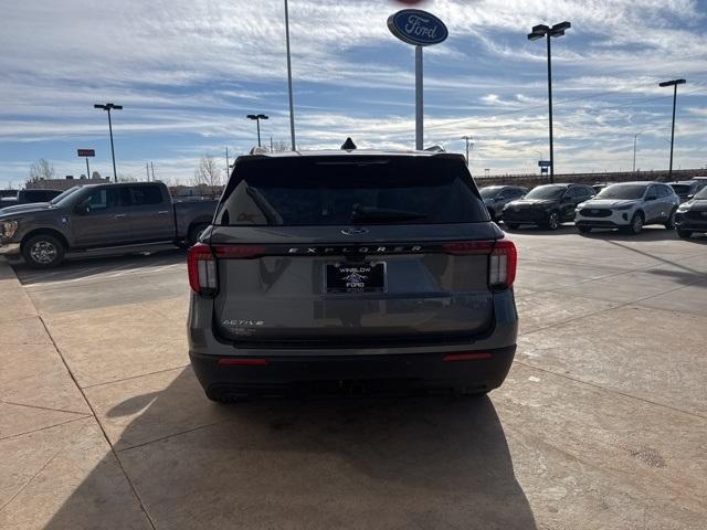 2025 Ford Explorer Vehicle Photo in Winslow, AZ 86047-2439