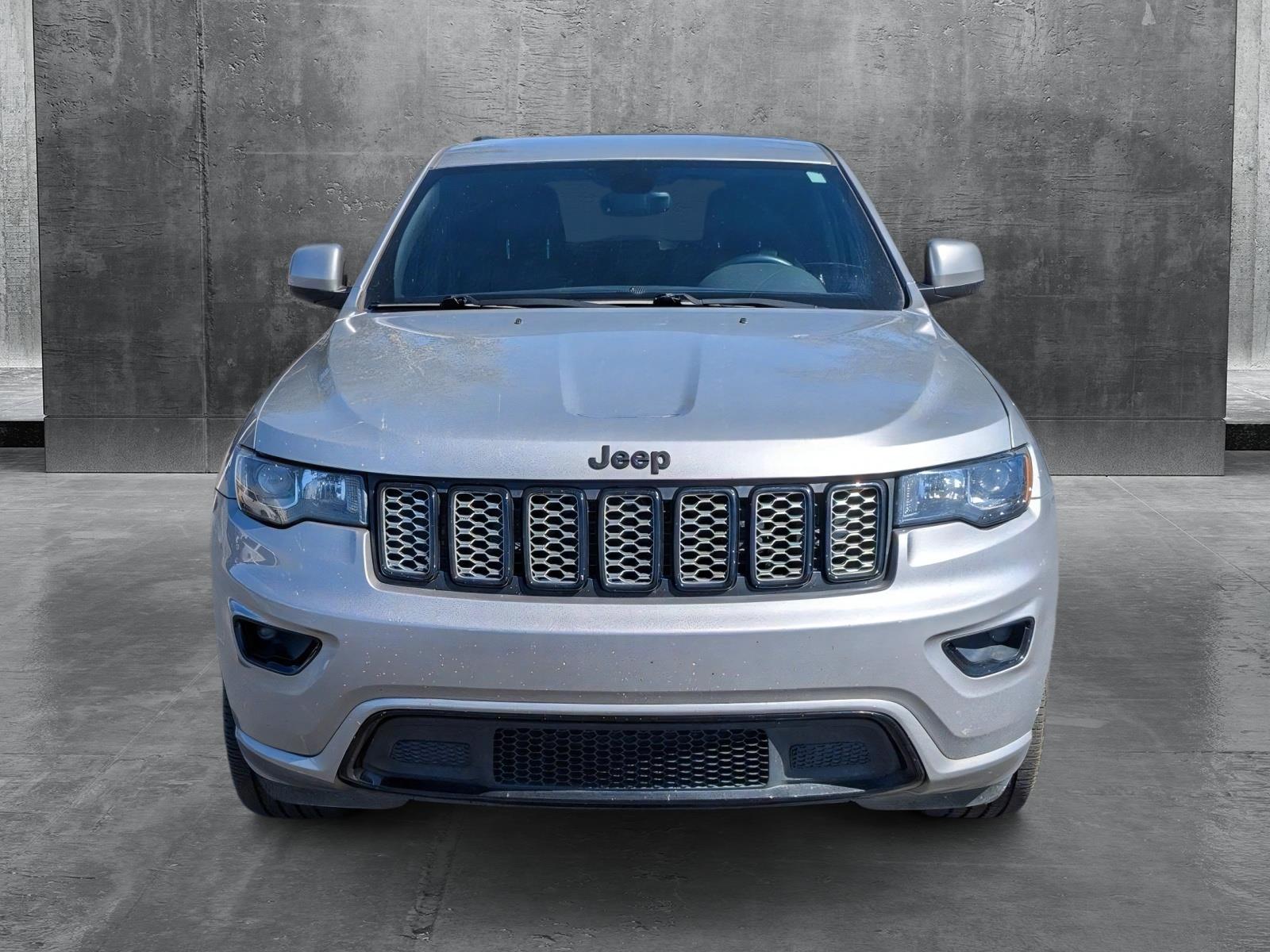 2017 Jeep Grand Cherokee Vehicle Photo in Panama City, FL 32401