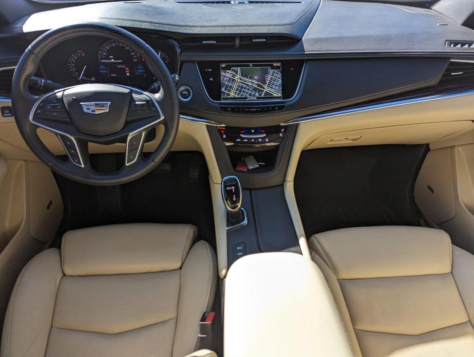 2017 Cadillac XT5 Vehicle Photo in Spokane Valley, WA 99212