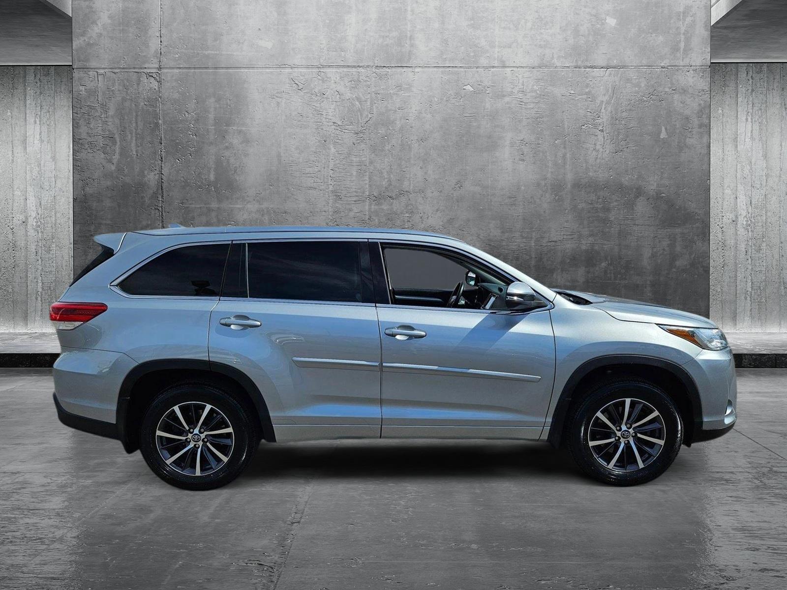 2018 Toyota Highlander Vehicle Photo in HENDERSON, NV 89014-6702