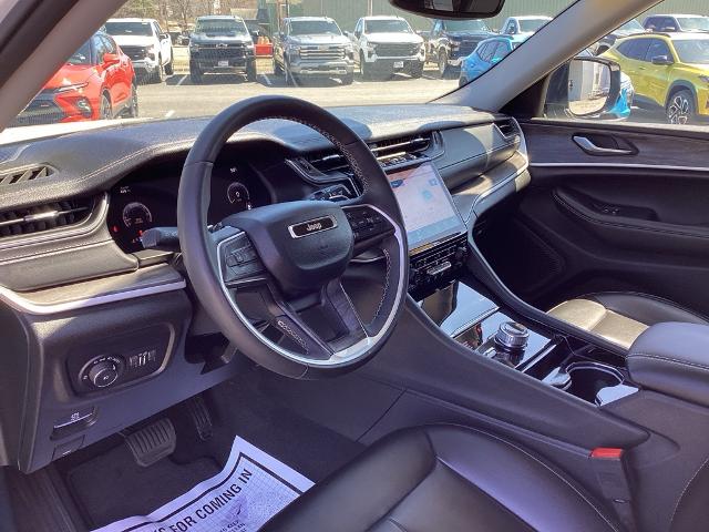 2023 Jeep Grand Cherokee L Vehicle Photo in Gardner, MA 01440