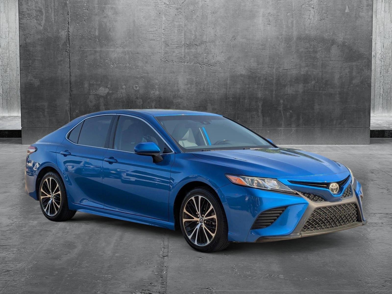 2019 Toyota Camry Vehicle Photo in St. Petersburg, FL 33713