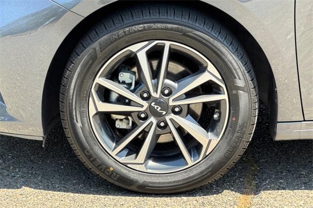 2024 Kia Forte Vehicle Photo in ELK GROVE, CA 95757-8703