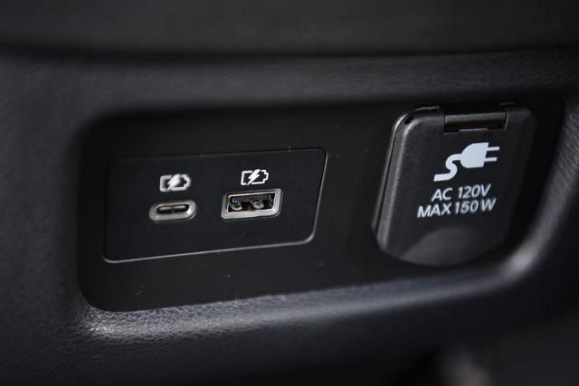 2025 Nissan Pathfinder Vehicle Photo in Ballwin, MO 63011