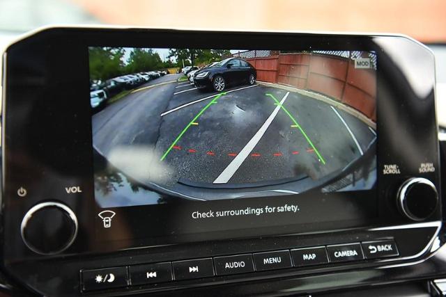2025 Nissan Pathfinder Vehicle Photo in Ballwin, MO 63011