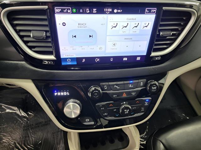 2023 Chrysler Pacifica Vehicle Photo in Kaukauna, WI 54130