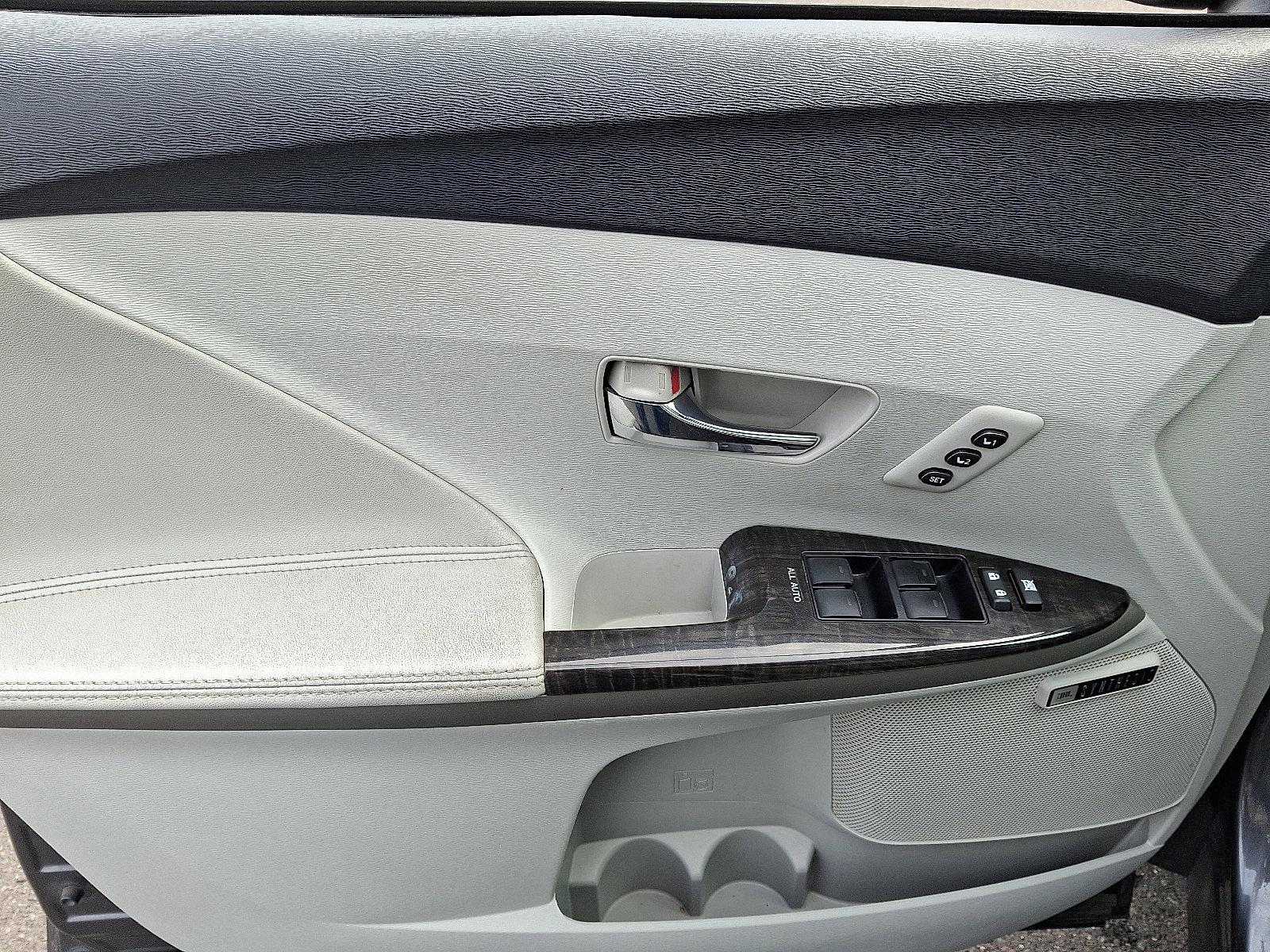 2014 Toyota Venza Vehicle Photo in Trevose, PA 19053