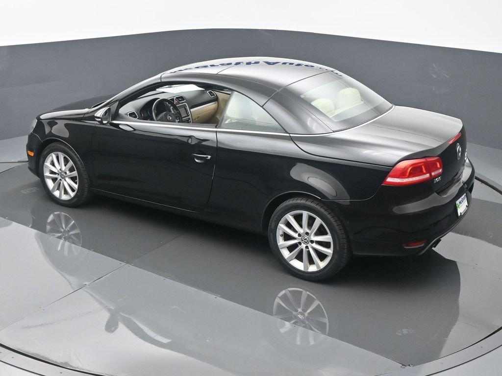 2012 Volkswagen Eos Vehicle Photo in Marion, IA 52302