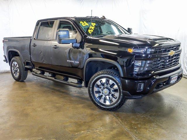 Used 2024 Chevrolet Silverado 2500HD Custom with VIN 2GC4YME73R1132520 for sale in Bolingbrook, IL