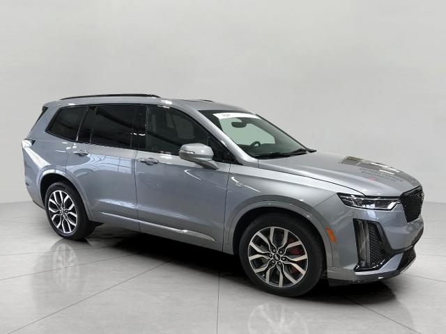 2024 Cadillac XT6 Vehicle Photo in GREEN BAY, WI 54303-3330