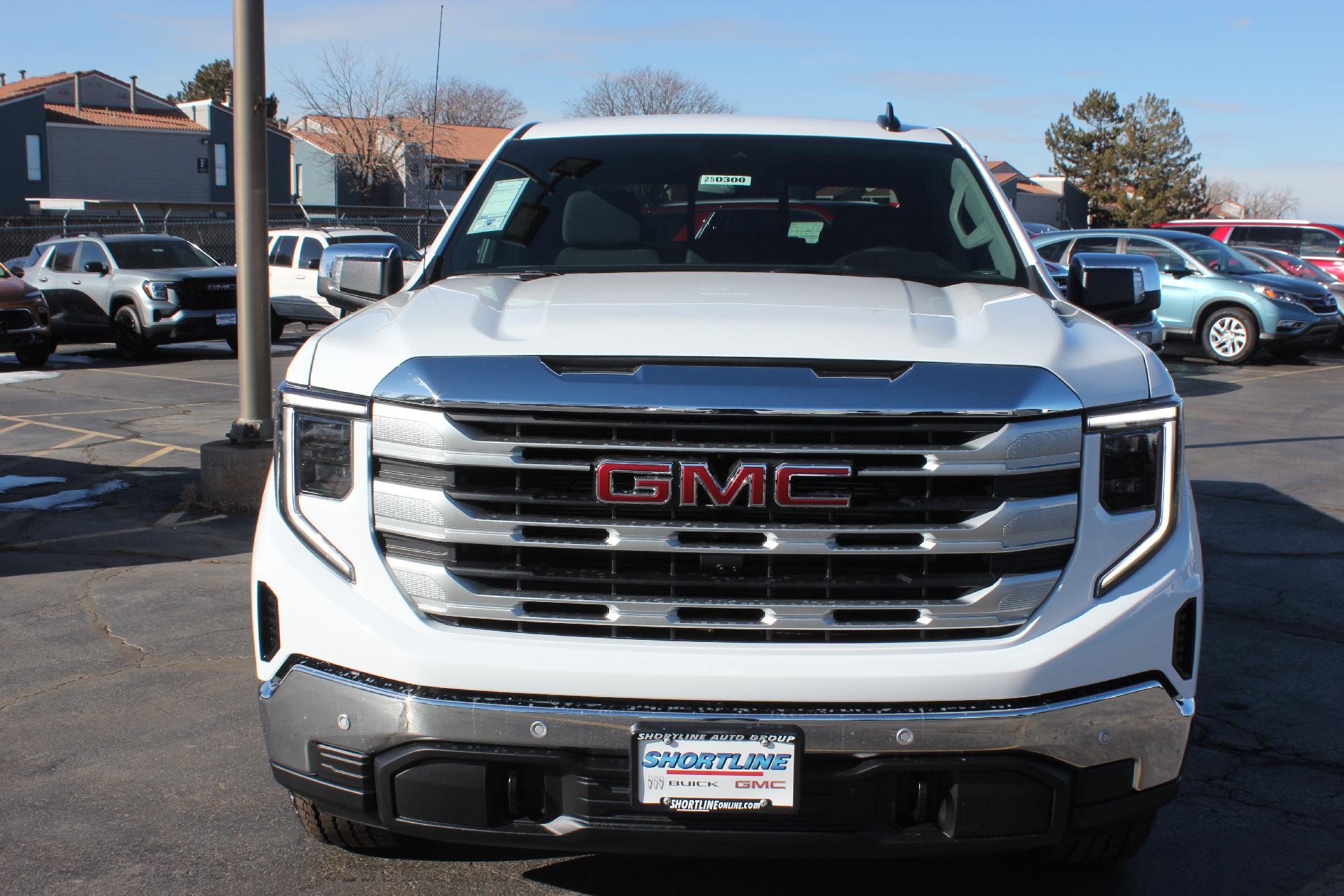 2025 GMC Sierra 1500 Vehicle Photo in AURORA, CO 80012-4011