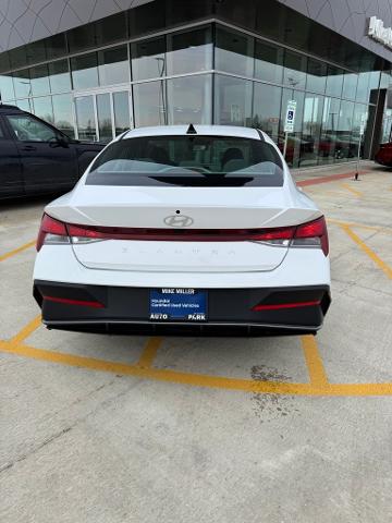 2024 Hyundai ELANTRA Vehicle Photo in Peoria, IL 61615