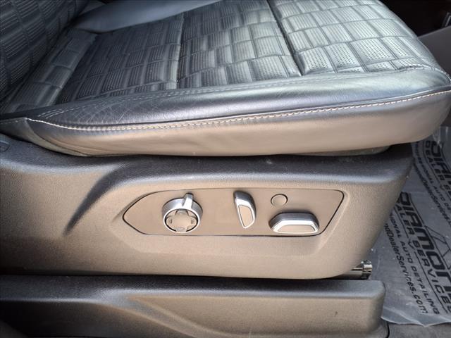 2021 Cadillac Escalade Vehicle Photo in TAMPA, FL 33612-3404