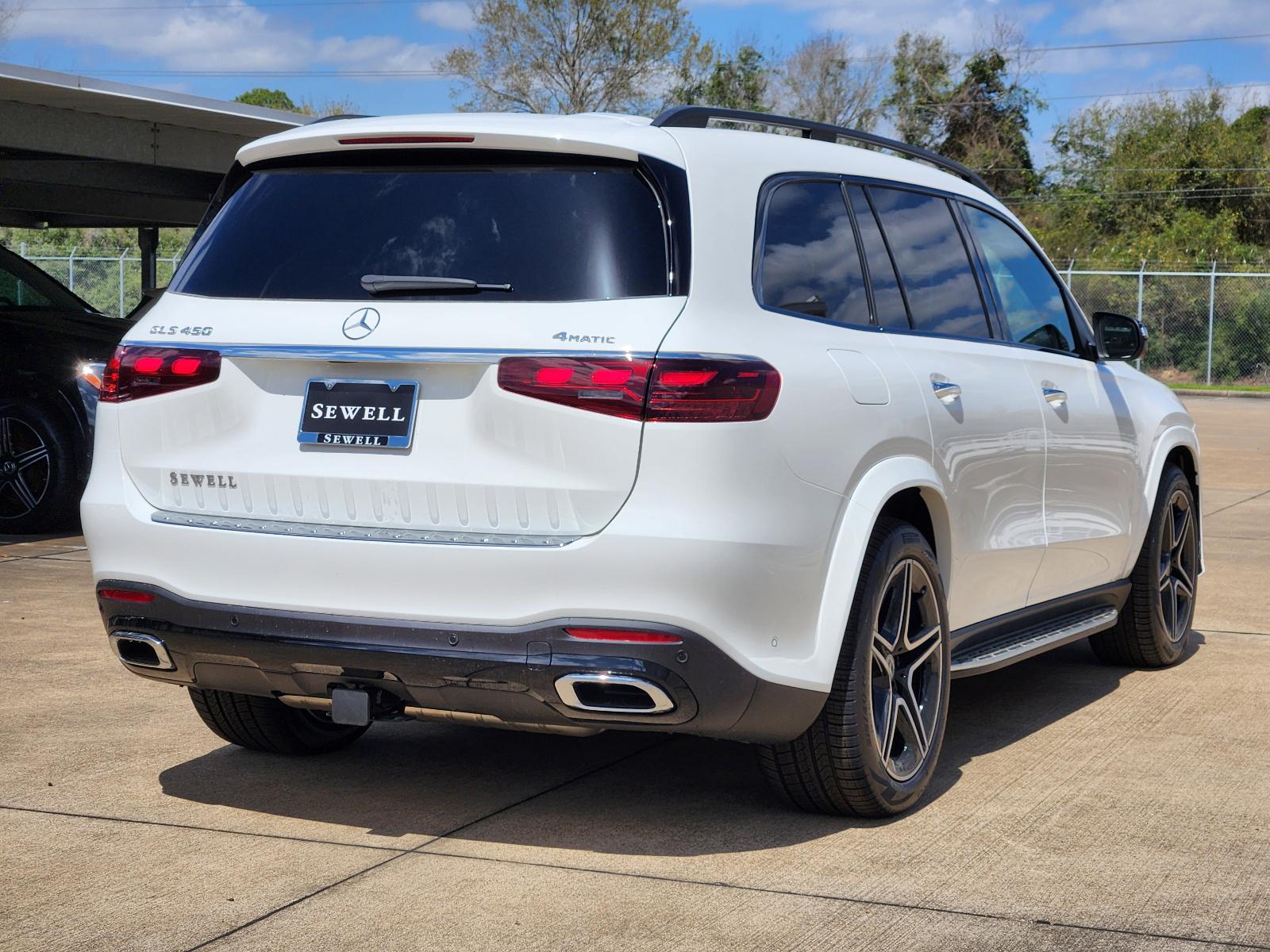 2025 Mercedes-Benz GLS Vehicle Photo in HOUSTON, TX 77079