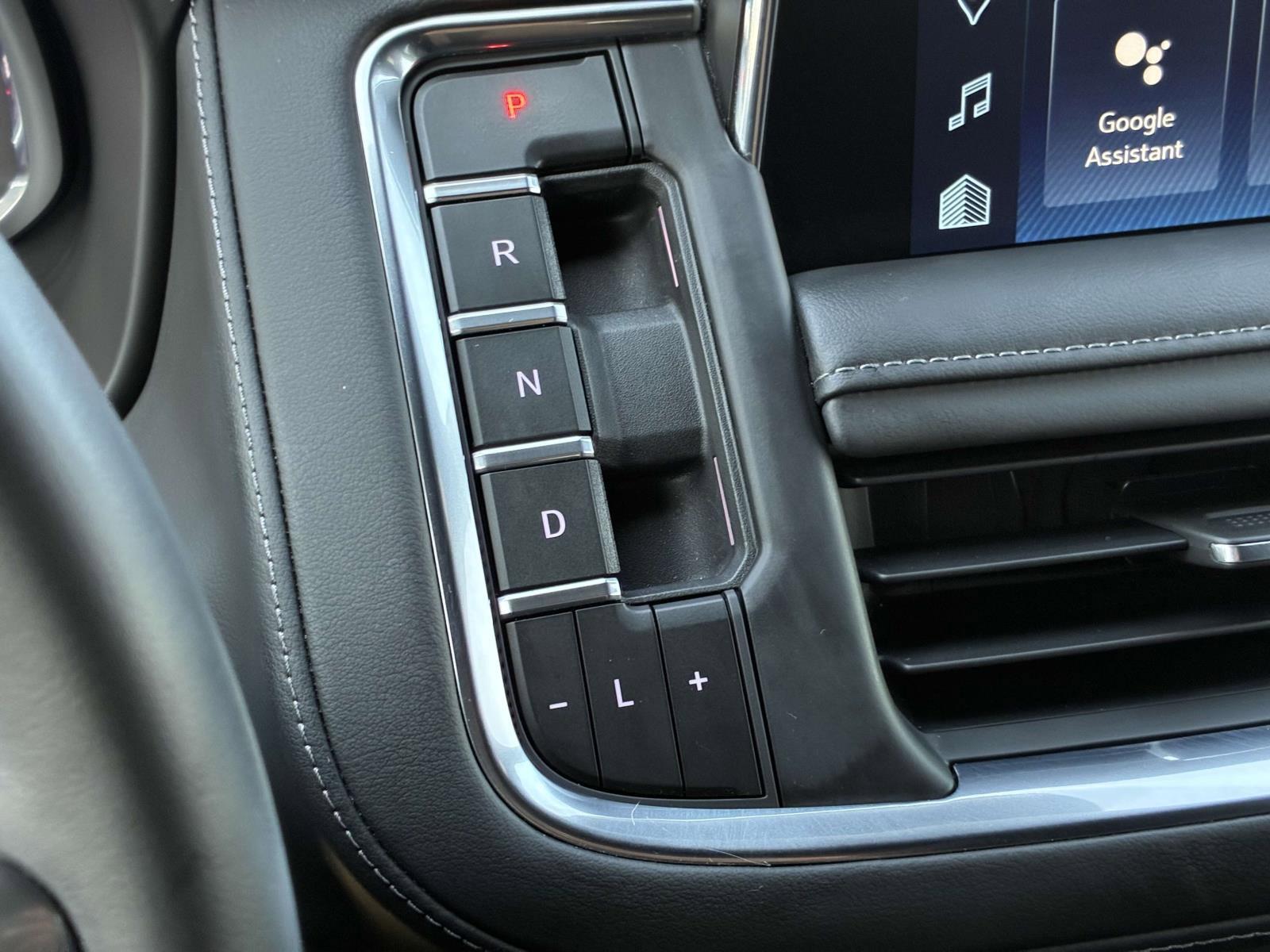 2023 Chevrolet Suburban Vehicle Photo in LOS ANGELES, CA 90007-3794