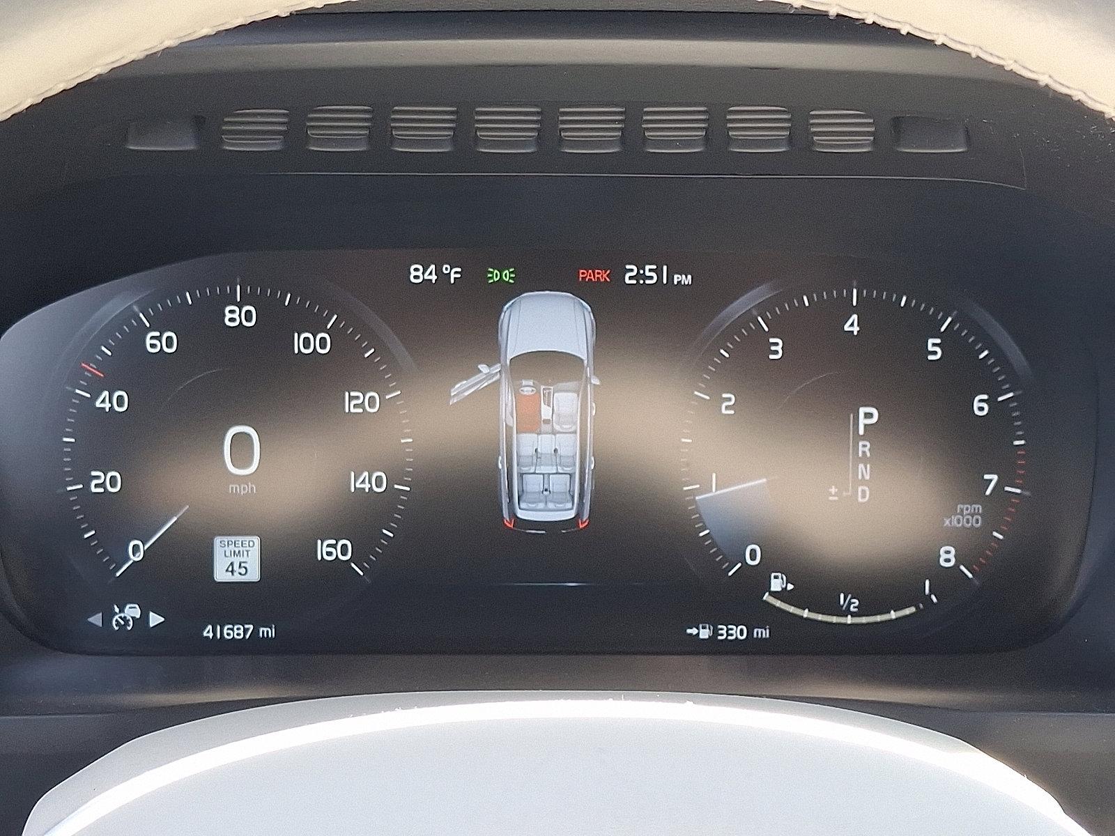 2022 Volvo XC90 Vehicle Photo in Trevose, PA 19053
